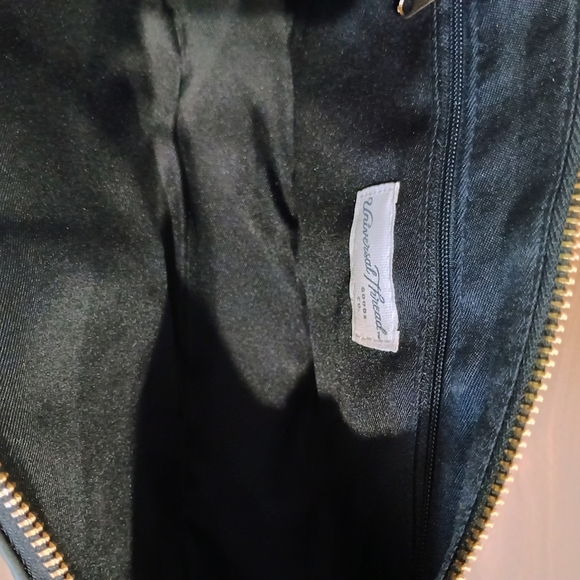 Universal Thread Black Mini Bag with Gold Chain - Picture 6 of 7